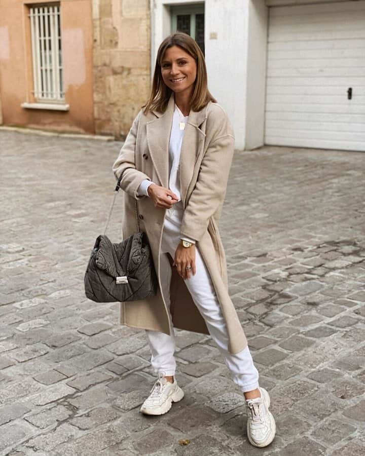 Kapten & Sonさんのインスタグラム写真 - (Kapten & SonInstagram)「'Take a walk in comfy clothes and enjoy the new season.' 🍂 @larmoiredesoso always on the go with our watch Crush Gold “Steel“. 💛 #bekapten #kaptenandson⁠ .⁠ .⁠ .⁠ #cosy #comfy #walk #fashion #fashionlover #style #inspiration #explore #outfit #ootd #dijon #france」9月24日 3時30分 - kaptenandson