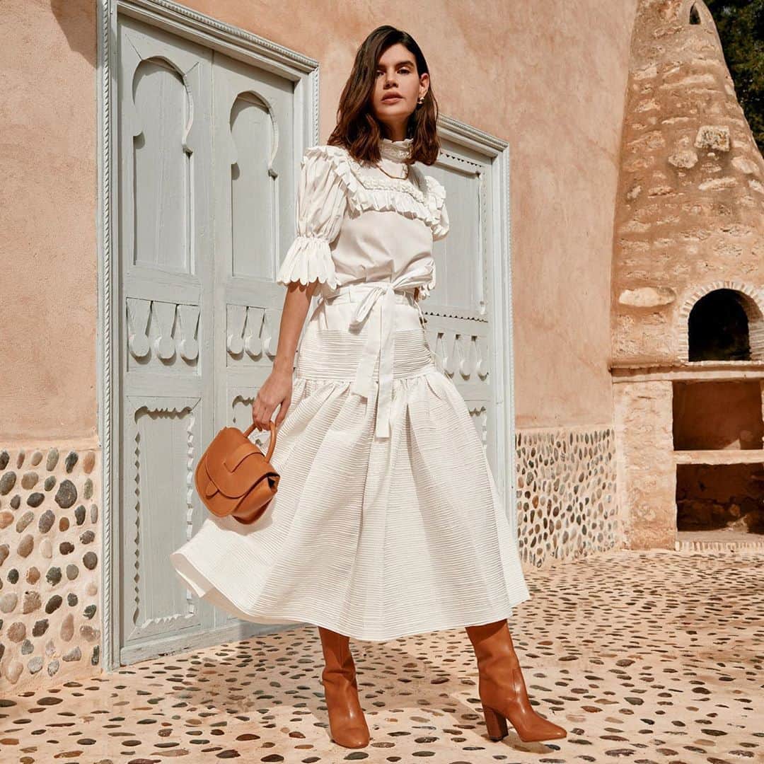 のインスタグラム：「Our Goldy boot and Giselle handbag in gorgeous cognac Italian vachetta leather. We’ve been using this material since the beginning of our line in 2005 💖」