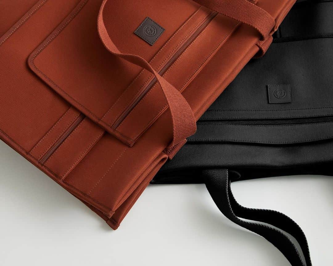 ウォントのインスタグラム：「For wherever you're headed next. Our best-selling Kiev tote, now in new Dark Ember for autumn. Tap to shop.  #wantlesessentiels #worldofwant」