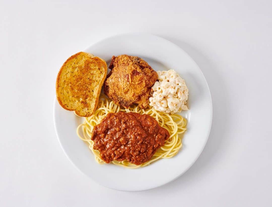 Zippy's Restaurantsのインスタグラム：「One more week for the Spaghetti Chicken Plate. The limited-time plate is only available until next Wednesday, 9/30.」