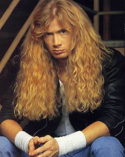 Megadethのインスタグラム：「"I have a tremendous amount of respect for Dave Mustaine. Dave's always stayed true to himself and has never been interested in chasing musical trends. If you ask me that's been the key to Megadeth's success and longevity in the business." - Ozzy Osbourne  'Rust in Peace: The Inside Story of the Megadeth Masterpiece'. Pick up Dave Mustaine’s new autobiography and exclusive signed bundles at megadeth.com   📷: @genekirkland_official」
