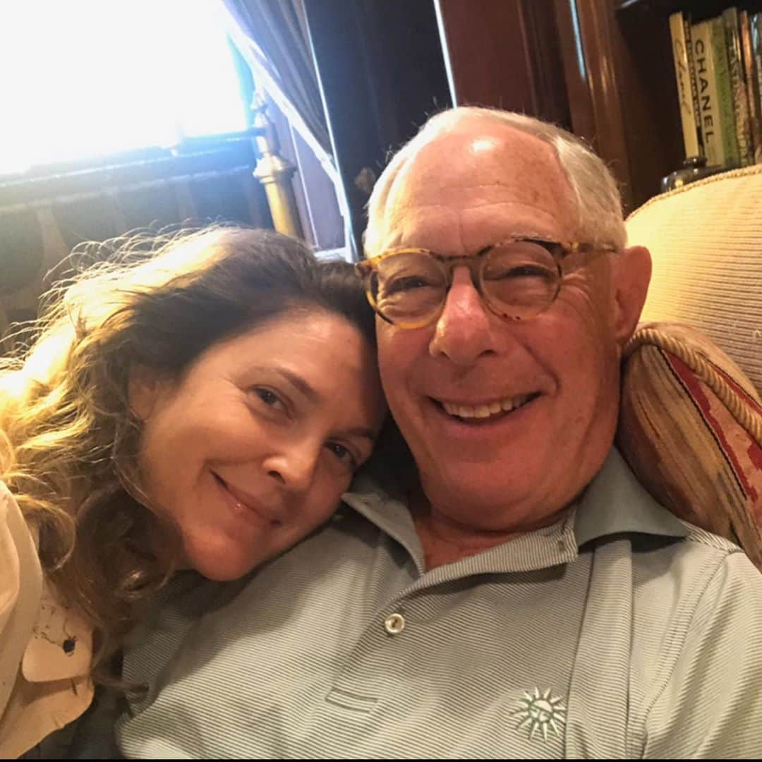 ドリュー・バリモアさんのインスタグラム写真 - (ドリュー・バリモアInstagram)「Happy Birthday Poppy!!!! (Olive and Frankie’s grandfather!) you are the greatest man! And I love you so much! @alkopelman @cocokopelman」9月24日 5時47分 - drewbarrymore