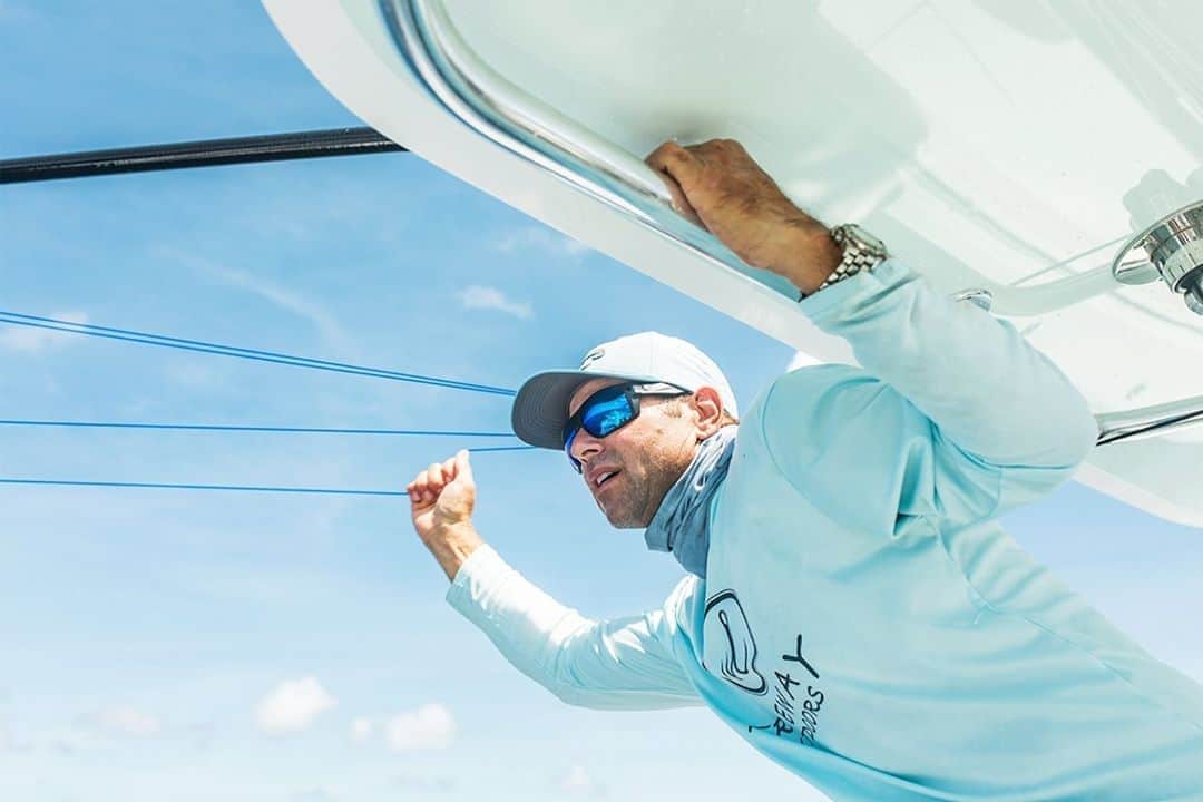 Costa Sunglassesのインスタグラム：「Lines out, eyes up. 📷: @reeldealcharters #SeeWhatsOutThere #BornOnTheWater」