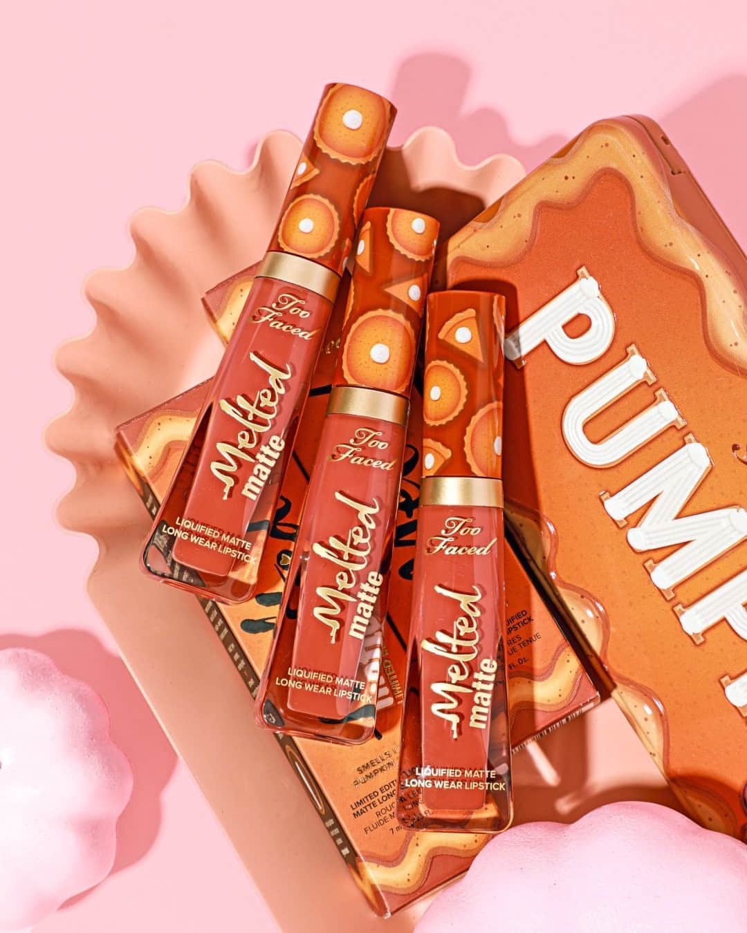 Too Facedさんのインスタグラム写真 - (Too FacedInstagram)「Pumpkin Spice-obsessed? So are we! 🥧  Capture all those rich, creamy, pumpkin spice vibes with our limited-edition Pumpkin Spice Melted Matte Lipstick. #toofaced」9月24日 8時01分 - toofaced
