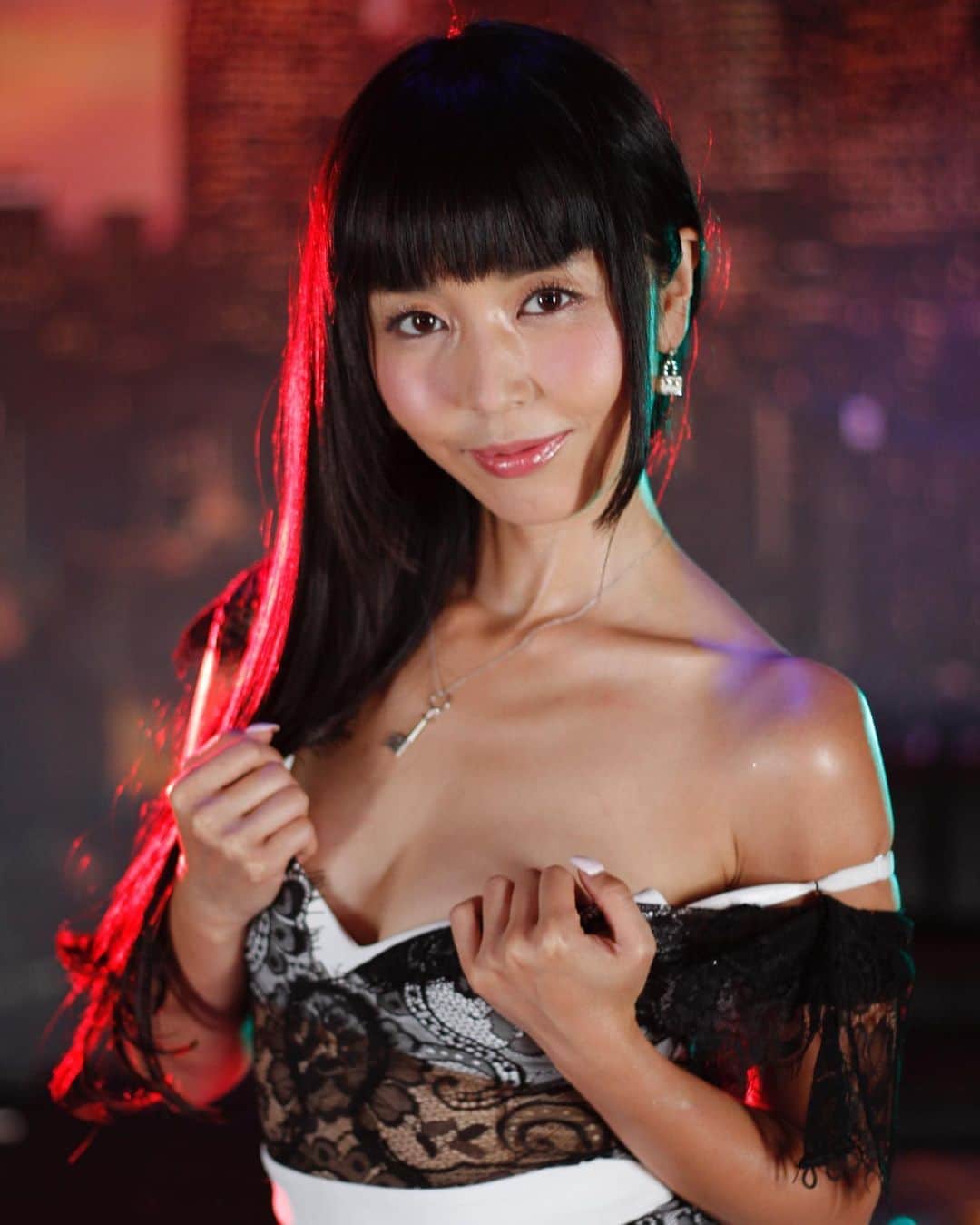 まりかさんのインスタグラム写真 - (まりかInstagram)「I love spicy food🤲  #fancentral  #model #japanesegirl #kawaii #penthousepet #maricahase  寝違えて、首が痛い。悲しい。」9月24日 8時10分 - maricahase