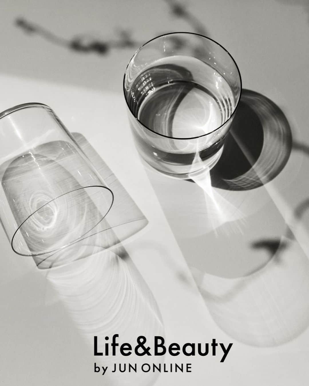 石田一帆さんのインスタグラム写真 - (石田一帆Instagram)「. 新しくローンチした、 JUN GROUPの【LIFE&BEAUTY】サイトが 本日オープンしました👩🏼‍💻💭  LIFE . BEAUTY . SPORTSの3つのテーマで 構成されていて見応え満載のコンテンツに なってるのでチェックしてみてください📙🔖 https://landb.junonline.jp   #lifeandbeautybyjunonline#lifestyle#beauty#sports#PR」9月24日 19時01分 - ishidakazuho