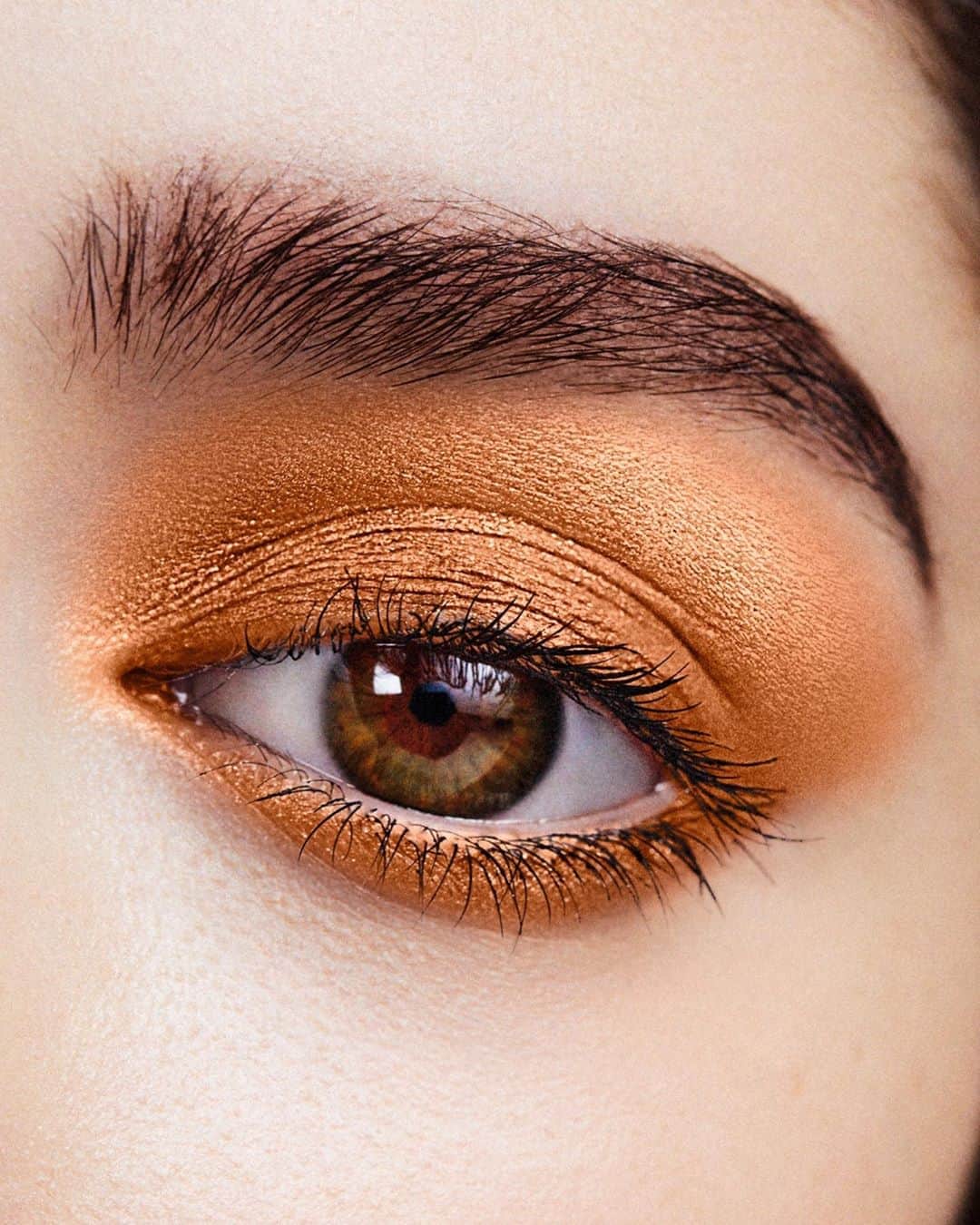MAKE UP FOR EVER OFFICIALさんのインスタグラム写真 - (MAKE UP FOR EVER OFFICIALInstagram)「#AquaResist a day keeps the bad weather away! ⁣ _⁣ ⁣ #AquaResistSmokyShadow in 16 Copper⁣ #AquaResist⁣ #LiveIntensely⁣ #makeupforever」9月24日 19時03分 - makeupforever