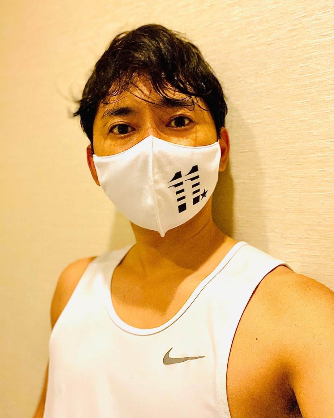 のインスタグラム：「トレーニング  カズさんパワー  #カズさんマスク #昨日のプレーに刺激を受け #トレーニングがはかどりました #汗流して #スッキリ  #トレーニング今井」
