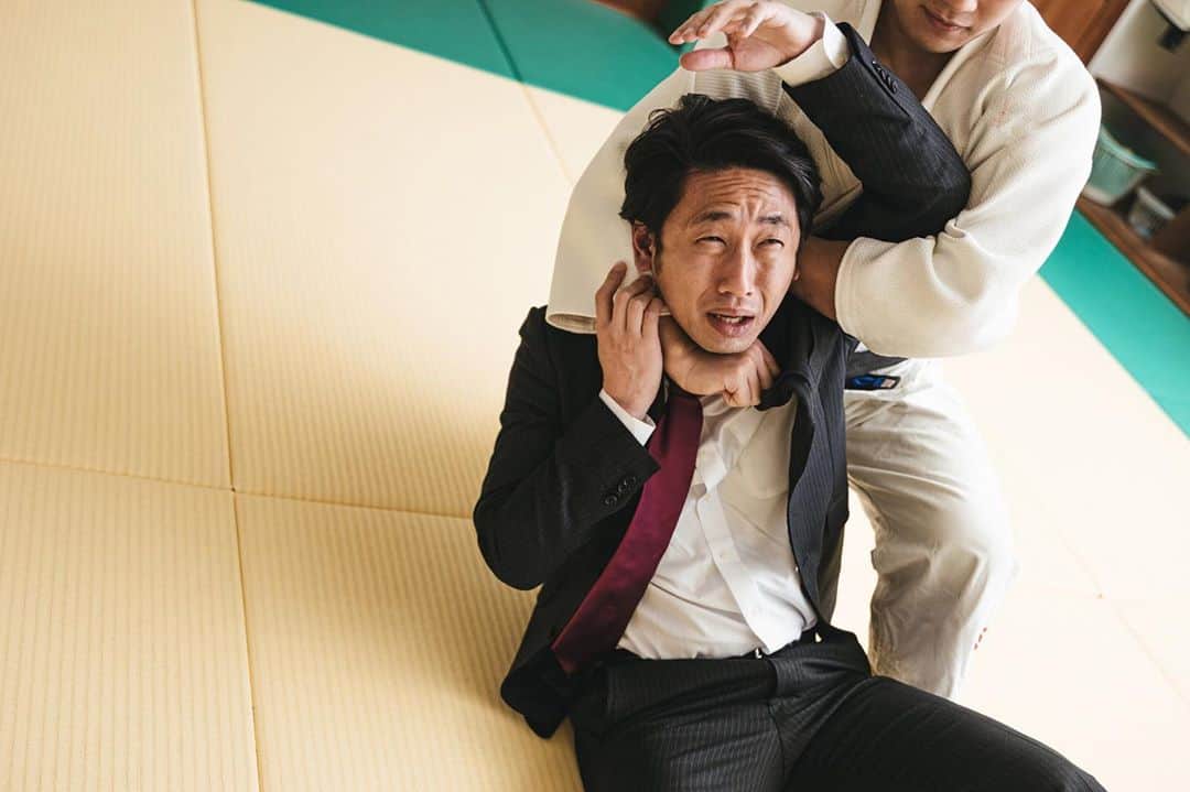 大川竜弥のインスタグラム：「【テレビ出演】本日(9/24)放送の『ABEMA Prime』にVTR出演します。放送時間は、21:00〜23:00。﻿ ﻿ フリー素材モデルについて語りまくりました。動き、しゃべるレアな大川が堪能できます。もしよければ、リアルタイムでチェックしてください。﻿ ﻿ よろしくお願いします。 #アベプラ」