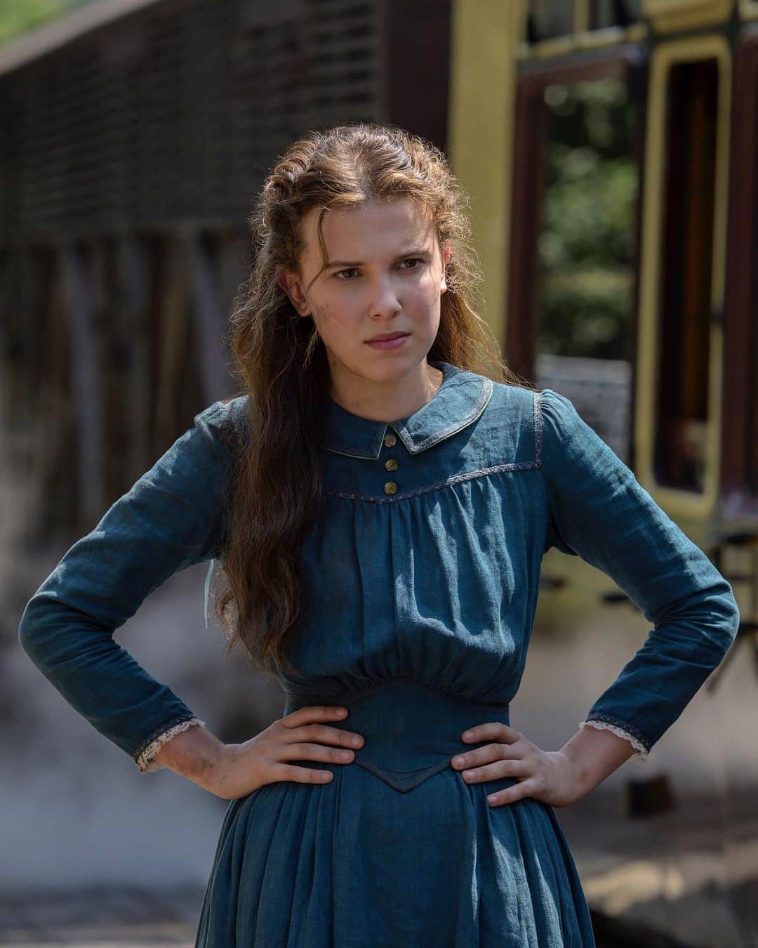 Vogue Italiaさんのインスタグラム写真 - (Vogue ItaliaInstagram)「Stranger Things star @MillieBobbyBrown is making her voice heard. As she produces and performs in the new Netflix mystery movie #EnolaHolmes, the teenage mogul opens up about doing fight scenes in a corset and ball gown, empowering young women, her gen-Z beauty brand and aspiring to be more like her co-star Helena Bonham Carter. Read more via link in bio.」9月24日 17時52分 - vogueitalia