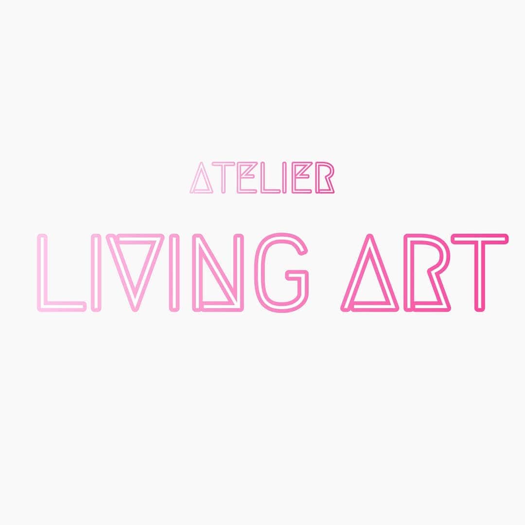 のインスタグラム：「こんにちは💘 ゆずきからATELIER LIVING ARTに変更になりました◎ 担当させていただいた衣装や ハンドメイド品の商品情報など更新していきます。 のんびり更新になると思いますが 以後ご贔屓に💋  ハンドメイド品はリクエストも受け付けますので 気軽に申してくださいね◎ みなさんの毎日を豊かにするお手伝いができるように がんばります🥺」