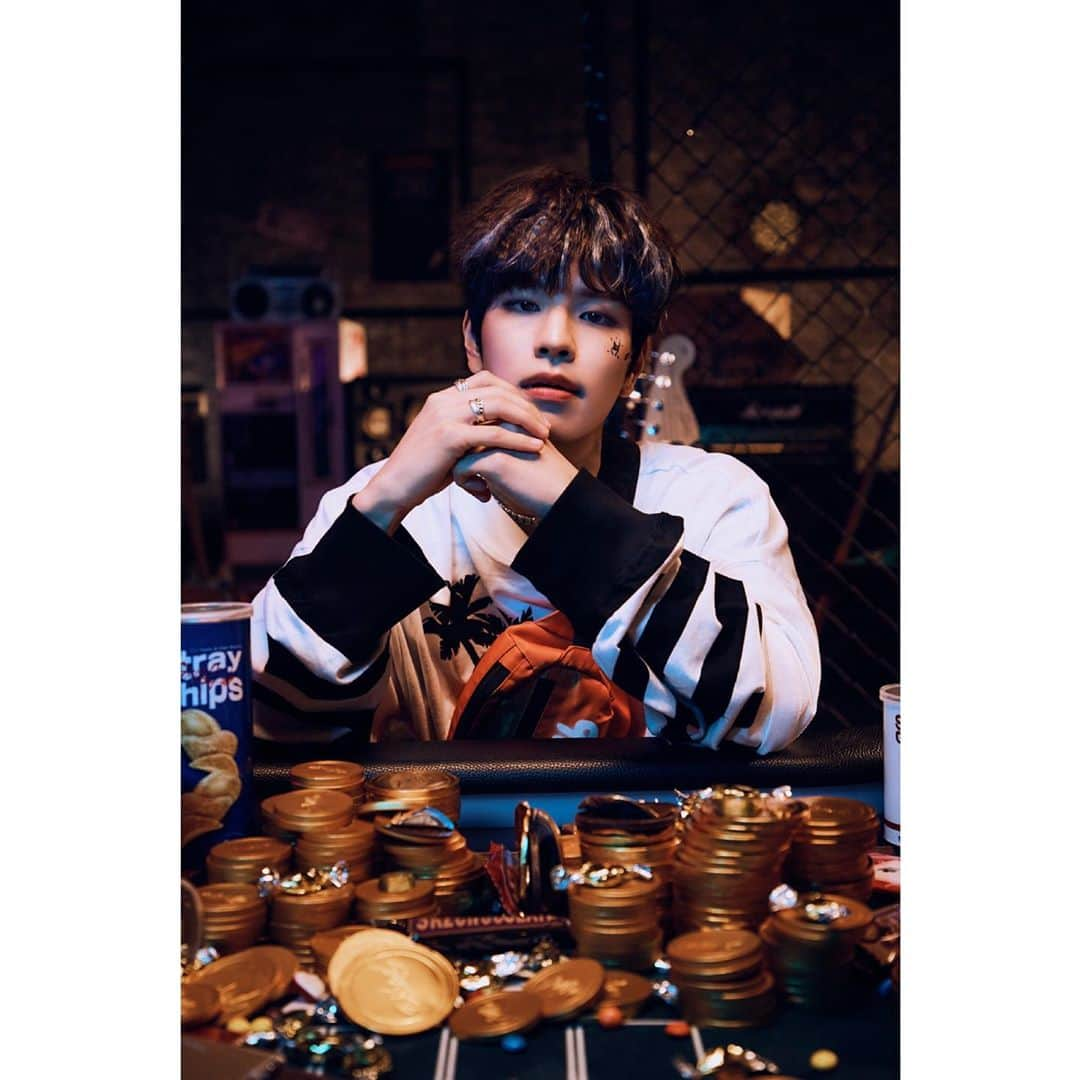 Stray Kidsさんのインスタグラム写真 - (Stray KidsInstagram)「Stray Kids JAPAN 1st Mini Album  Solo Image Seungmin  #StrayKids #スキズ #SKZ_Comingsoon #Seungmin」9月24日 18時01分 - straykids_official_jp