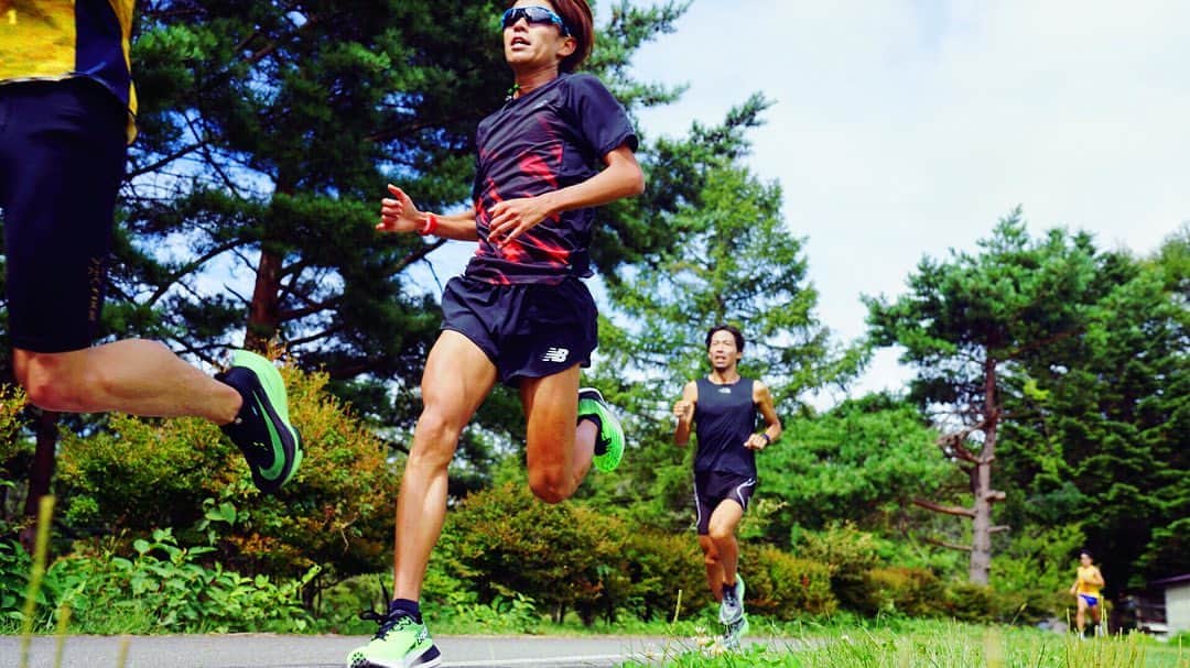 のインスタグラム：「マラソントレーニング！🏃‍♂️ #富士見合宿 #FuelCellRCElite #newbalance」