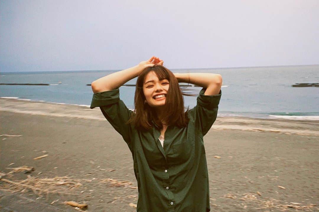 足立佳奈のインスタグラム：「最近ね、色んなところで、 もうほんと最高！たのしい！！って思えるんよ☺︎☺︎  そんなわたしでいさせてくれて、 みんなありがとう❤︎  #あだちふく　は、 早く着たかった大好きな緑🌱」