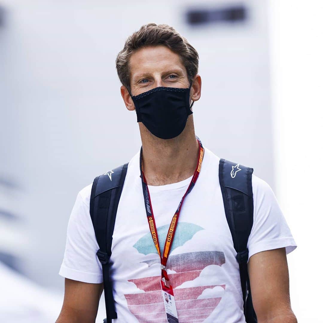 ロマン・グロージャンのインスタグラム：「Hello Sochi 🇷🇺 Wishing you all a good day #r8g #russiangp #f1  📸@andyhone」