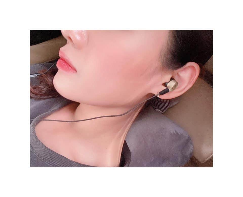 ヒョン・ジュニさんのインスタグラム写真 - (ヒョン・ジュニInstagram)「견뎌.쥬니. 😶」9月24日 18時28分 - juooonieee