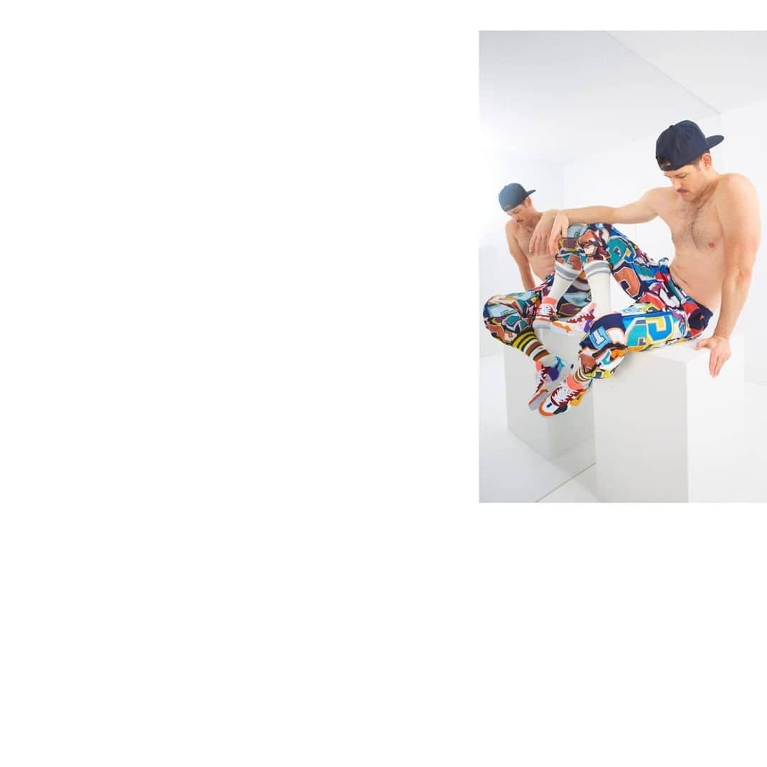 アンドレアポンピリオのインスタグラム：「ONITSUKA TIGER AW20 COLLECTION DIRECTED BY ANDREA POMPILIO, FEATURES ITEMS MADE IN COLLABORATION WITH NYC-BASED ARTIST AND FRIEND @briankennny   @onitsukatigerofficial  @onitsukatigerjp   #ONITSUKATIGER #BRIANKENNY #AW20 #ANDREAPOMPILIO #LoveMeForeverOrNever #TOKYO #NEWYORK #Milano」