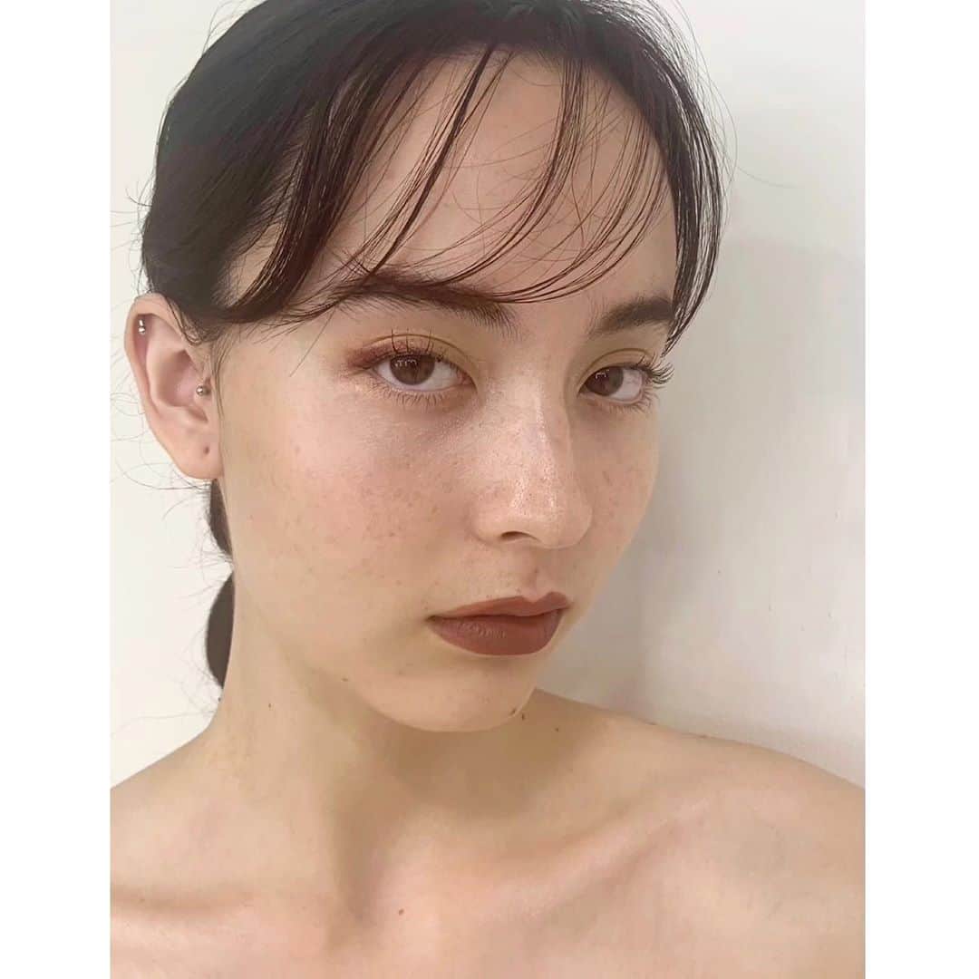 佐川理佳のインスタグラム：「Today's beauty🥀 @miiyaaaa23 🤎🤎🤎」
