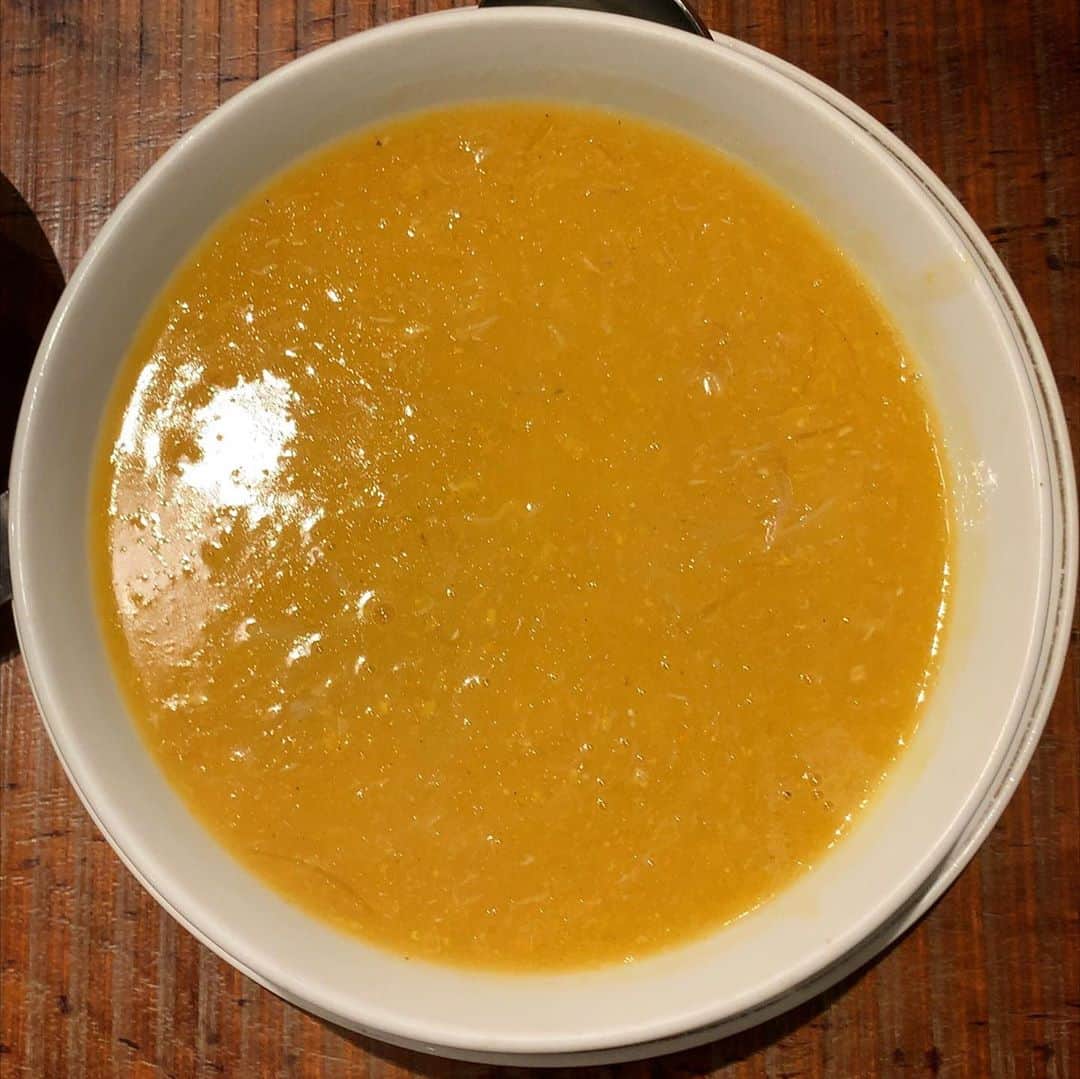 池内万作さんのインスタグラム写真 - (池内万作Instagram)「昨日の沼津ランチ。 ルックス地味だけどスープ激ウマ。 これはやばい。 エビマヨと白身魚の甘酸っぱい餡掛けもいい感じ。 まだまだ食べてないメニューだらけなのでまた来なければ。 ごちそうさまでした〜。 #イケウチ家のグルメ旅」9月24日 11時20分 - mandeshita