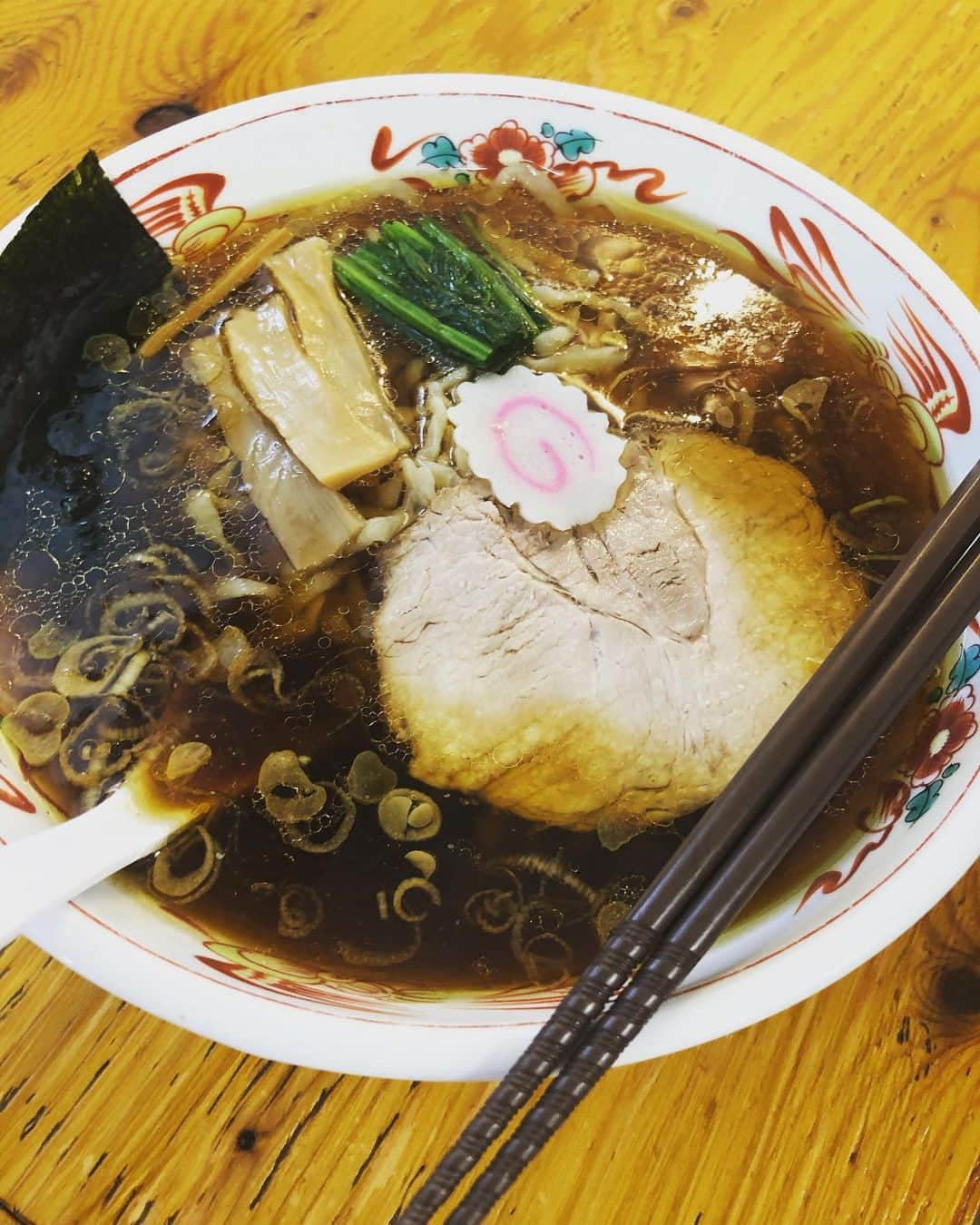 あばれる君さんのインスタグラム写真 - (あばれる君Instagram)「10時30分‼︎白河ラーメンのためにかっ飛ばして柏市へ‼︎美味しい〜😋😍😋😍😋✨関東でも白河ラーメンが味わえる喜びこれありがたいよ‼︎」9月24日 11時22分 - abarerukun