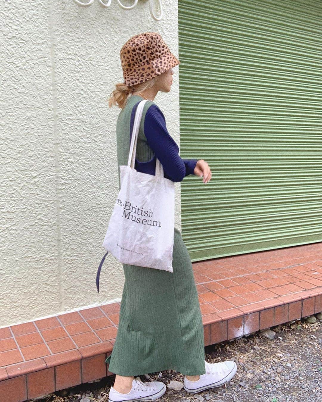 中谷愛のインスタグラム：「今日のふく。 opは @soduk_official  hatは @lit_offi の新作ダルメシアンちゃん。 blownはなんにでも合わせやすくっておすすめ🦮。。🤎」