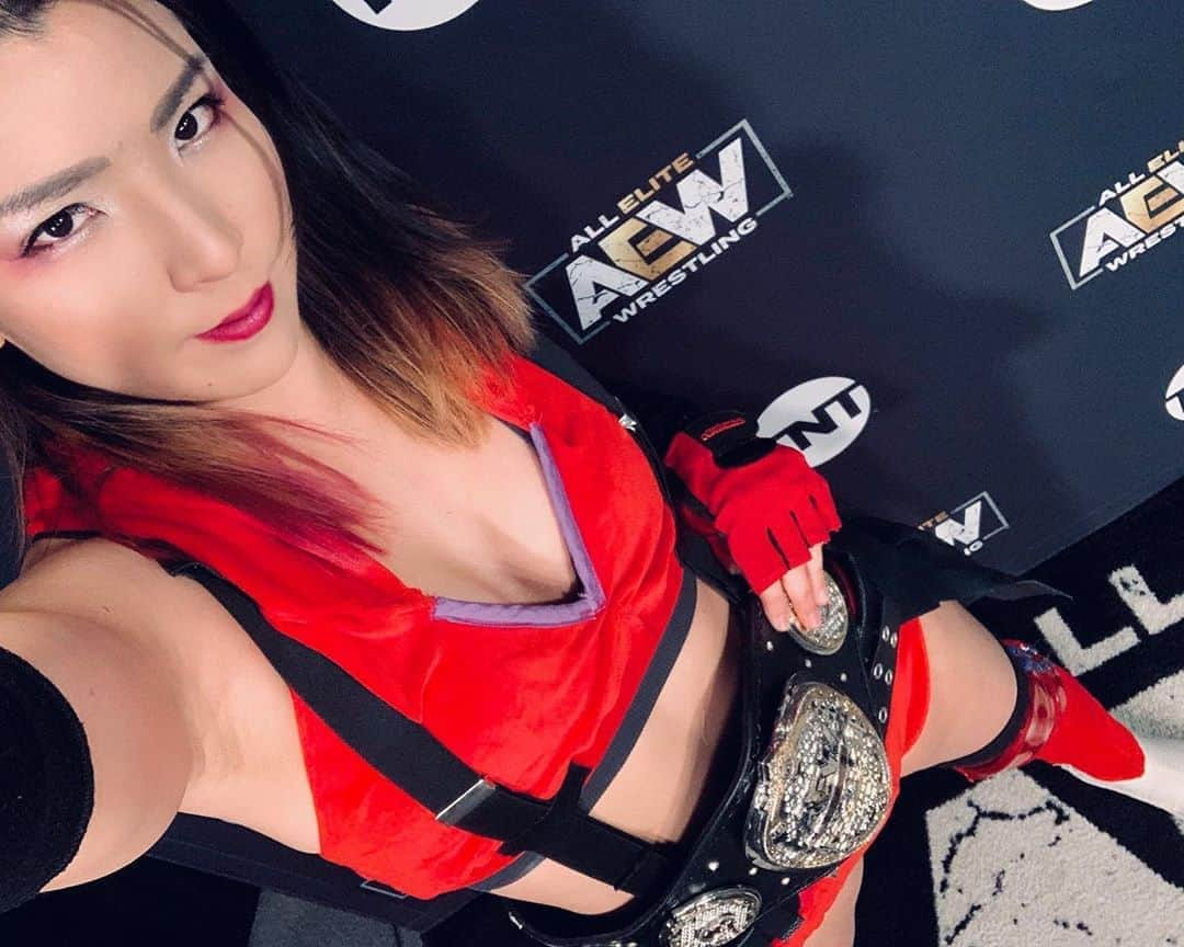 志田光さんのインスタグラム写真 - (志田光Instagram)「Thank you for watching #AEWDynamite tonight!!!!!! ✨✨」9月24日 11時52分 - shidahikaru