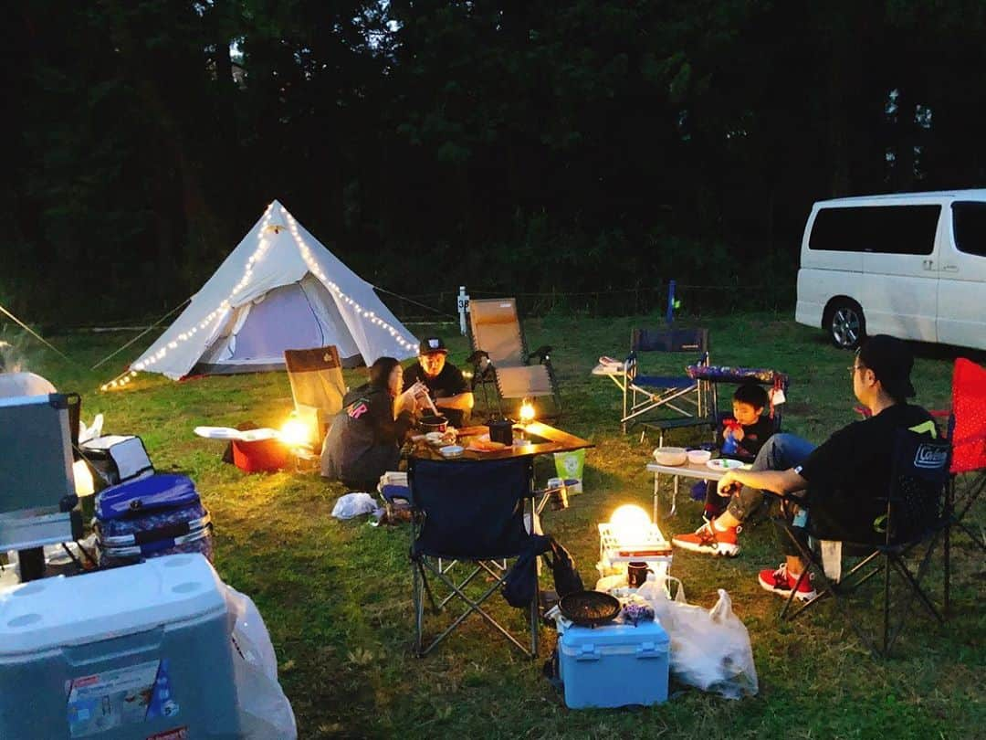 DEppaさんのインスタグラム写真 - (DEppaInstagram)「. . そう言えば . 新しい趣味を見つけたよ⛺️ . キャンプにドハマりしてますw . 夏の思ひ出📷🍉 . 目標はソロキャン🏕🔥 . #趣味 #キャンプ #Camp #ソロキャン #メシがめちゃくちゃ美味い #LOGOS #キャンプが好きな人多いよね〜 #オススメのキャンプ場 #オススメアイテム #このビギナーキャンパーに色々教えてくださいませ #すでに沼 #ギア沼 #ギア沼の恐ろしさよ笑」9月24日 13時00分 - deppa_shikuramen