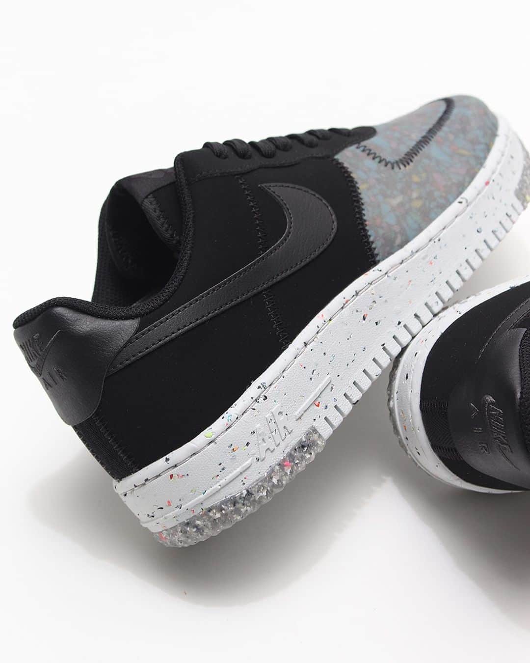 A+Sのインスタグラム：「2020 .10 .1 (thu) in store  ■NIKE AIR FORCE 1 CRATER COLOR : BLACK SIZE : 26.0cm - 29.0cm PRICE : ¥12,000 (+TAX)  洗練された伝説のスタイル。 フープのアイコンを新たに取り入れたNike Air Force 1 Craterは、クラシックなバスケットボールスタイルとモダンな構造を融合しています。つま先の半透明のテキスタイルが再生素材の鮮やかなブレンドを表現し、独特の大胆な外観を提供し、アウトソールにナイキグラインドラバーのアクセントと超ソフトなクレーターフォームミッドソールがモダンなひねりを加えています。  LEGENDARY STYLE REFINED. A fresh take on the hoops icon, the Nike Air Force 1 Crater blends classic b-ball style with modern construction. The translucent textile on the toe reveals a vibrant blend of reclaimed materials, giving you a bold 1-of-a-kind look, while Nike Grind rubber accents on the outsole and the supersoft Crater Foam midsole add a modern twist.  #a_and_s #NIKE #NIKEAIR #NIKEAIRFORCE #NIKEAIRFORCE1 #NIKEAIRFORCE1CRATER」