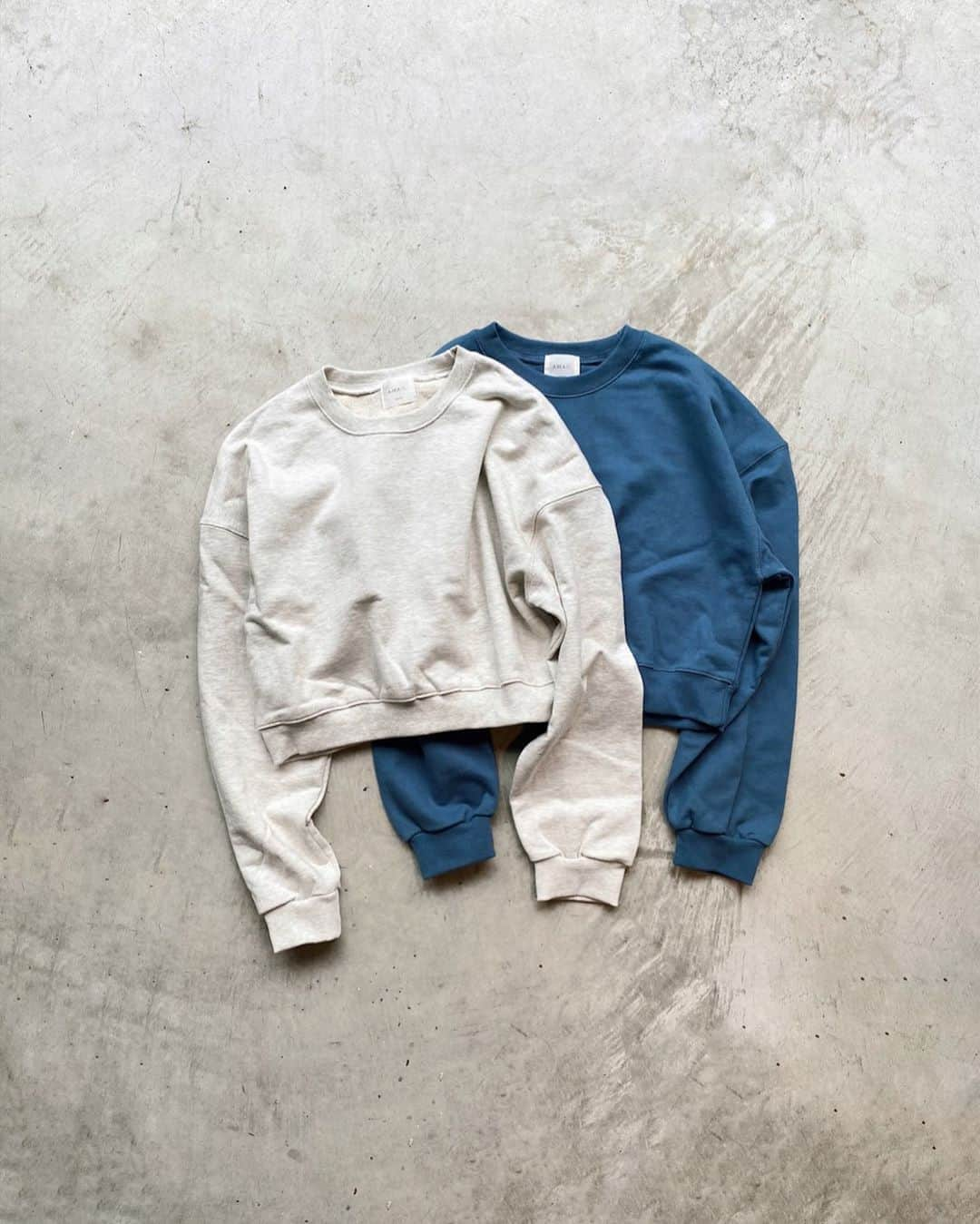 AMAILさんのインスタグラム写真 - (AMAILInstagram)「#AMAIL Late mode cloth ¥10,000+tax color:L.GRY/BLU size:FREE 9月25日(金)12:00～予約販売スタート。 10月商品」9月24日 19時10分 - amail_official