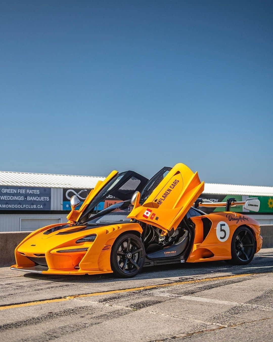 CarsWithoutLimitsさんのインスタグラム写真 - (CarsWithoutLimitsInstagram)「McLaren Senna Can Am Photos @scarfonephoto  #carswithoutlimits #mclaren #senna #canam」9月24日 19時14分 - carswithoutlimits