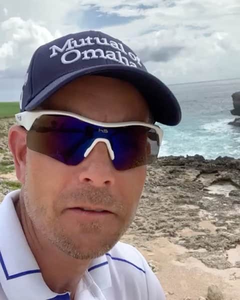 のインスタグラム：「The water hazard here seems larger than usual...🤣😎   #Puntacana #DominicanRepublic #golf #pgatour @pgatour」