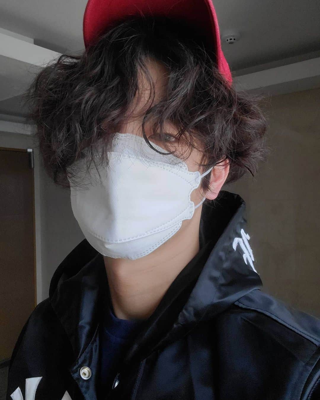 ソ・イングクさんのインスタグラム写真 - (ソ・イングクInstagram)「머리길때 사진많이 찍어둘껄...」9月24日 14時27分 - seo_cccc