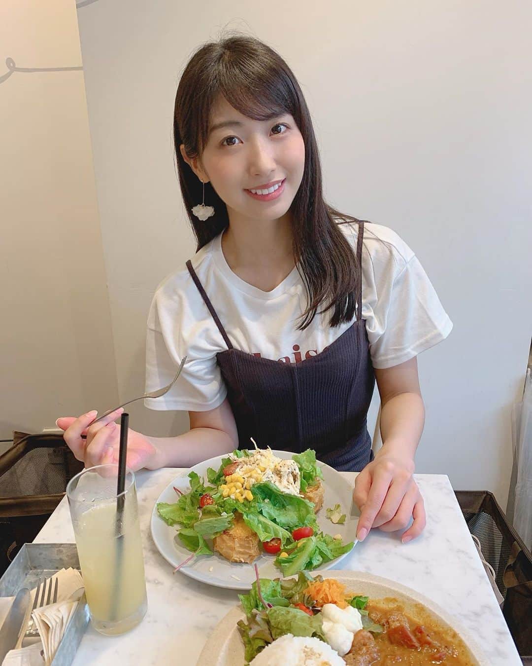 関根ささらのグルメインスタ