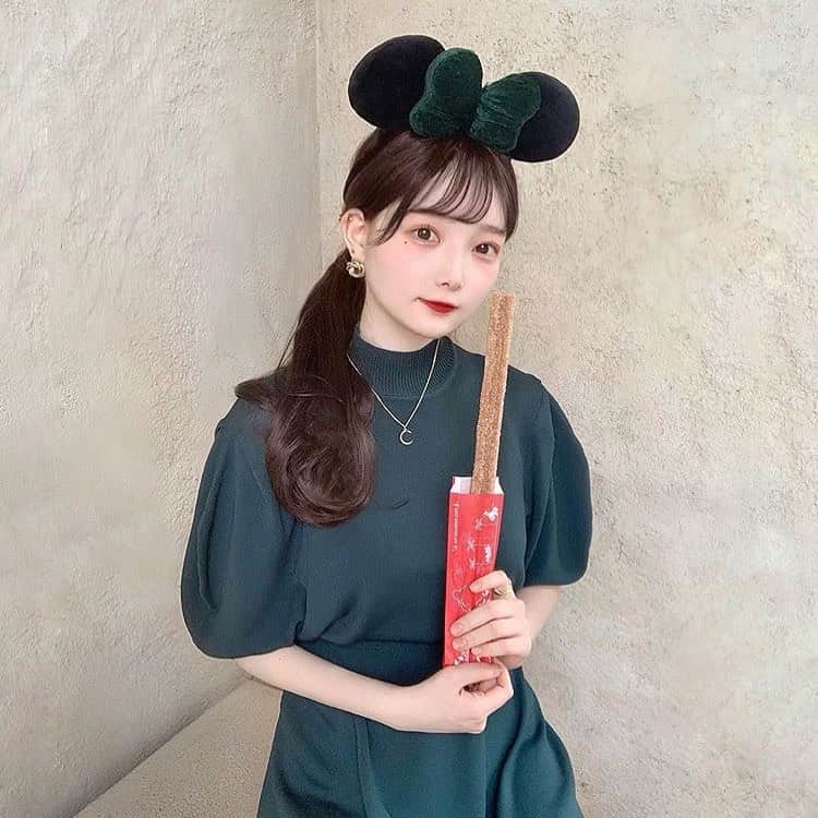 SAKUMAYUMIのインスタグラム：「rie さん、エクステとカラーでご来店頂きました💕  目立ちにくい根元なので、アレンジも自在です👏🏻  rieさん、ありがとうございました☺️ Stylist @yumi00414   ankhcrossグループ初めてのお客様、 通常料金より20%offでご案内しております✨ 学生さんは30%off✨  ロアエクステジョーカー(シールエクステ)は1枚¥440🧡(枚数無制限)  質問、ご予約はDMからも預かります📩👌  #アンククロス #ankhcross #ankhcrossharajyuku #外国人風 #グレージュ #グラデーションカラー #ハイライト#ロアエクステジョーカー #インナーカラー #イルミナカラー #ハイトーン #ヘアアレンジ #カラーバター #シールエクステ #ボブ #撮影 #サロンモデル #作品撮り #渋谷 #原宿 #美容室 #hair#color #hair #hairstyle  #hairarrange  #beauty  #hairsalon  #ロアエクステ #extension」