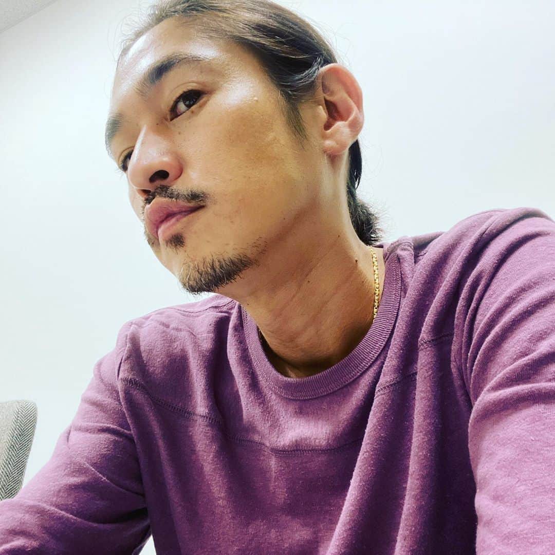 窪塚洋介のインスタグラム：「GoHempのTシャツめっちゃ良いな♪」