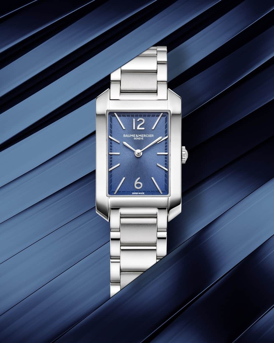 ボーンメルシーのインスタグラム：「Aesthetic x Luxury. Wear and feel it.  -- Hampton 10476 Small Rectangular, Quartz,  5 ATM water-resistance,  Sun Satin-finished Blue Dial. -- #BaumeetMercier #Hampton #SwissWatchmaking #WatchCollector #WatchesOfInstagram」