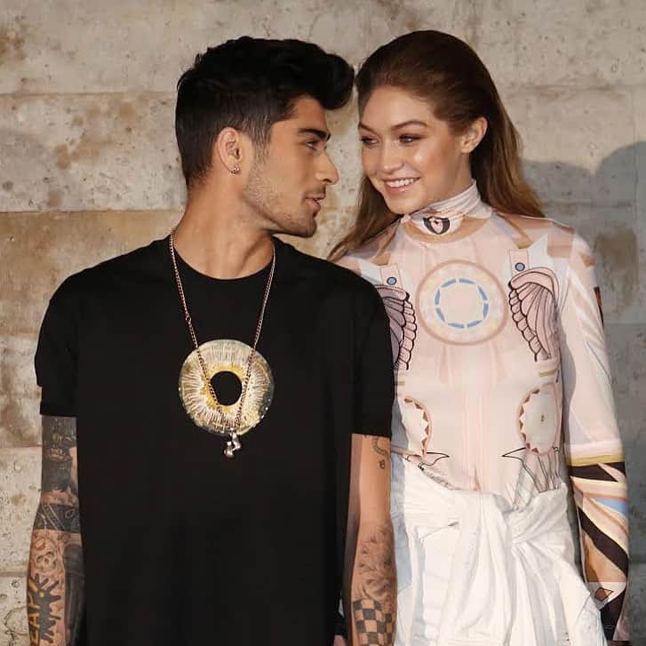 British Vogueさんのインスタグラム写真 - (British VogueInstagram)「In the midst of a global pandemic, good news can feel hard to come by, but here’s some: #GigiHadid and #ZaynMalik have welcomed their first child together. Giving birth to a baby girl, the couple shared their happy news on Instagram. Click the link in bio for more on the couple’s new arrival.」9月24日 16時14分 - britishvogue