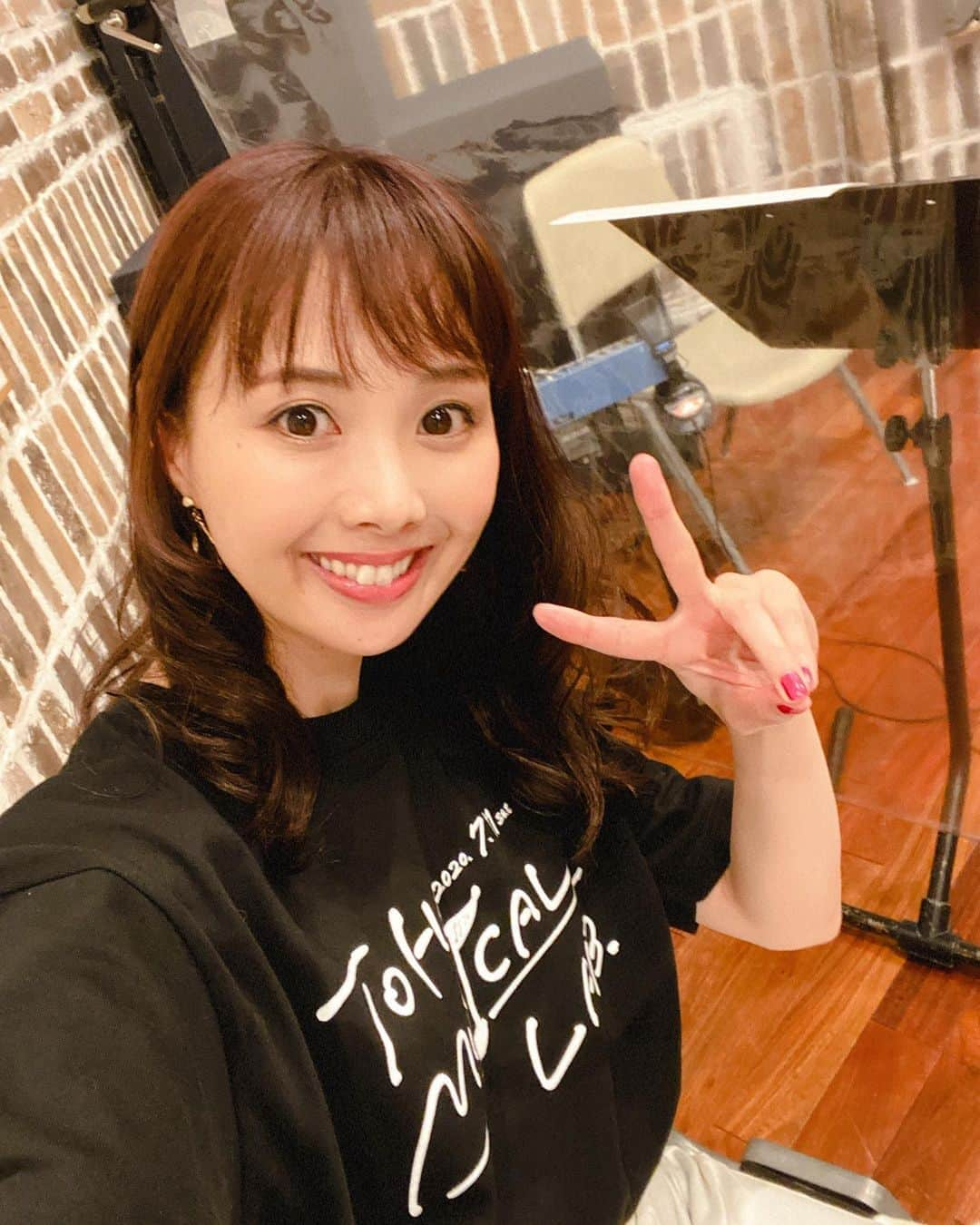 妃海風さんのインスタグラム写真 - (妃海風Instagram)「. . お知らせです🌈☔️ . TOHO MUSICAL LAB. 『CALL』 木村達成×田村芽実×妃海風 Blu-rayコメンタリー収録時の対談が掲載されております😊☀️ . . 👇👇👇 . ベストステージ11月号　９月26日発売 . STAGEnaviVIL.48  10月1日発売　 . . ぜひチェックしてくださいね💖 . . TOHO MUSICAL LAB. Blu-ray 10月7日（水）発売ですっ‼️ TOHO MUSICAL LAB. Blu-rayが数量限定でリリース ご予約は→HMV Online/HMV各店舗およびLoppiにて✨ . . #TOHOMUSICALLAB #CALL」9月24日 16時16分 - fuhinami_official