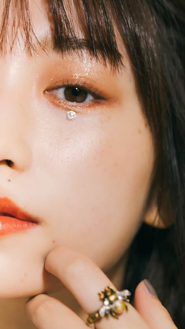 吉田凜音のインスタグラム：「hair and make up : hitomiandoh」