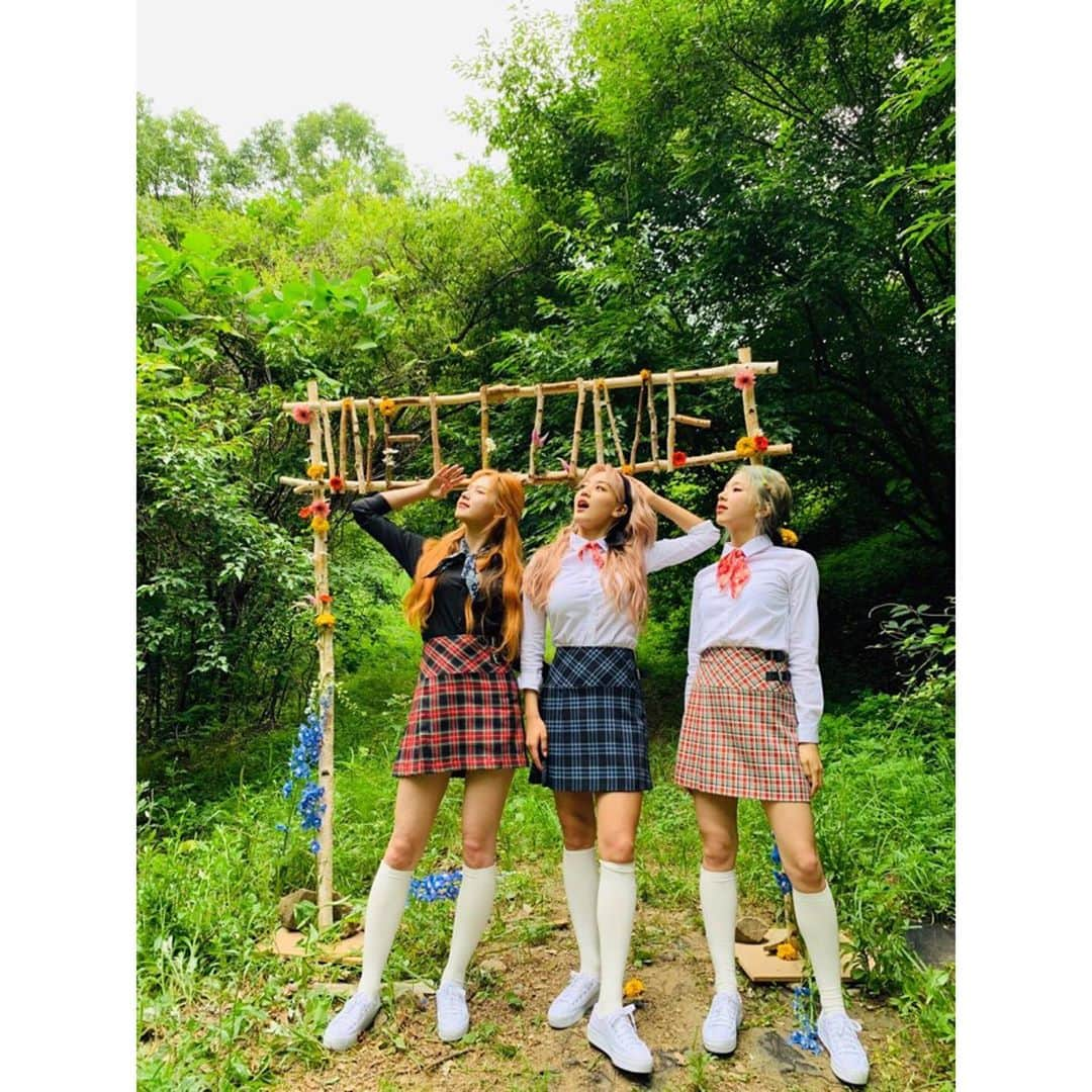 TWICEさんのインスタグラム写真 - (TWICEInstagram)「이거 드디어 나온다며어>.<?👶🦄🍓」9月24日 16時58分 - twicetagram