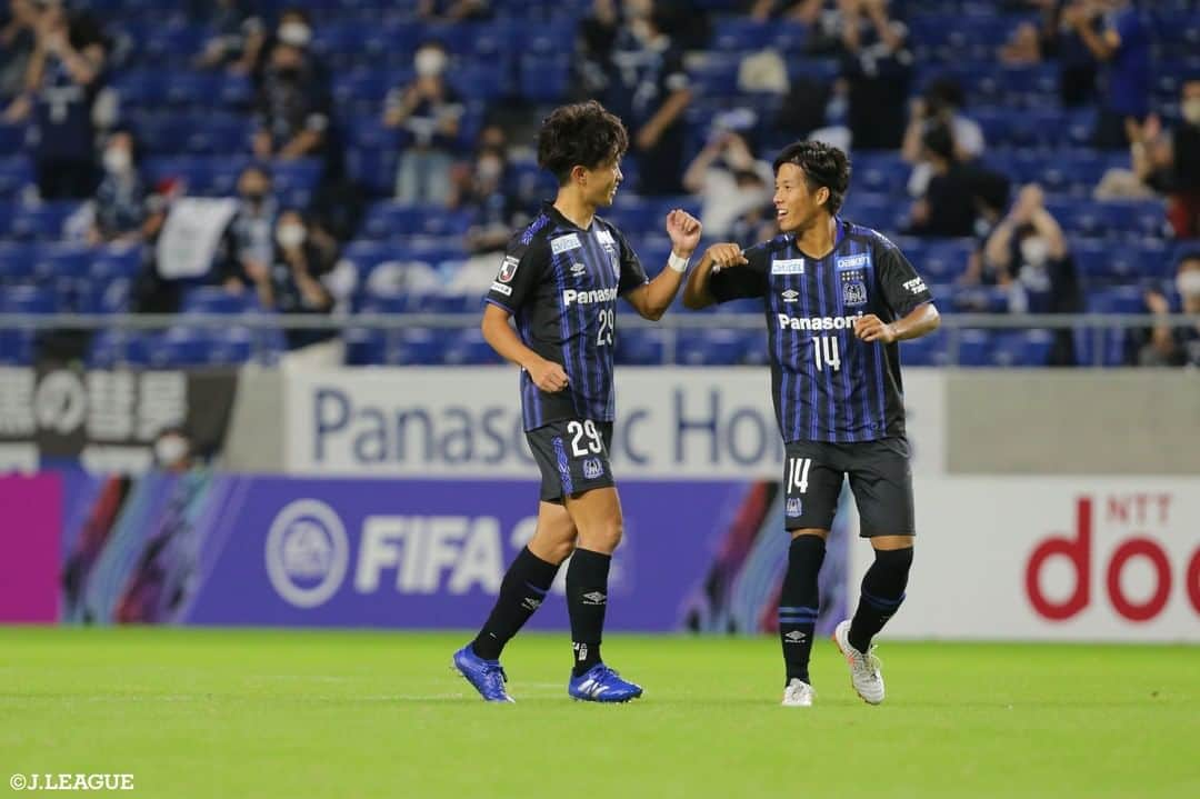 Ｊリーグさんのインスタグラム写真 - (ＪリーグInstagram)「Play Back JLEAGUE⚽️📸 ﻿ ﻿ #明治安田生命Ｊ１リーグ 第18節をプレイバック🔥﻿ ﻿ ﻿ #Ｊリーグ ﻿ #jleague﻿ ﻿ #柏レイソル #大谷秀和﻿ #ガンバ大阪 #山本悠樹 #福田湧矢﻿ #鹿島アントラーズ #ファンアラーノ﻿ #横浜Fマリノス #エリキ﻿ #FC東京 #ディエゴオリヴェイラ﻿ #サンフレッチェ広島 ﻿ #ドウグラスヴィエイラ #浅野雄也﻿ #浦和レッズ #興梠慎三 #レオナルド﻿ #ヴィッセル神戸 #古橋亨梧﻿ #川崎フロンターレ #旗手怜央 #小林悠﻿ ﻿ #soccer ﻿ #soccerphotography﻿ #soccerplayer」9月24日 17時00分 - jleaguejp