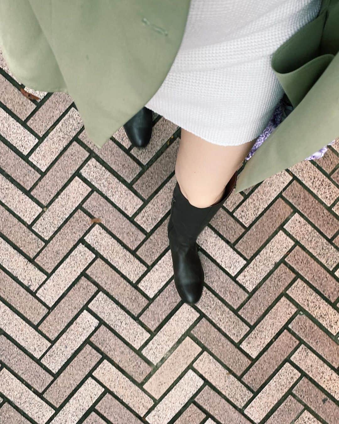 高橋美穂さんのインスタグラム写真 - (高橋美穂Instagram)「. 寒かったので サーマルにジャケット合わせ🧥👢 . #mihoc_fashion #vintagefashion #boots #yoke」9月24日 17時14分 - sleeping0mihoc