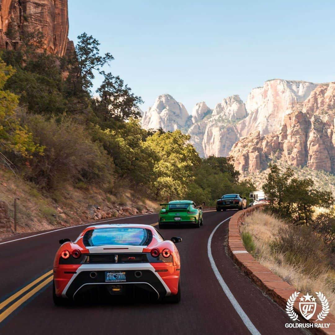 CARLiFESTYLEさんのインスタグラム写真 - (CARLiFESTYLEInstagram)「@goldrushrally Day 6 the desert!  Make sure to follow @goldrushrally as they travel across multiple states with some insane rides! #GR2020 #carlifestyle」9月25日 4時19分 - carlifestyle