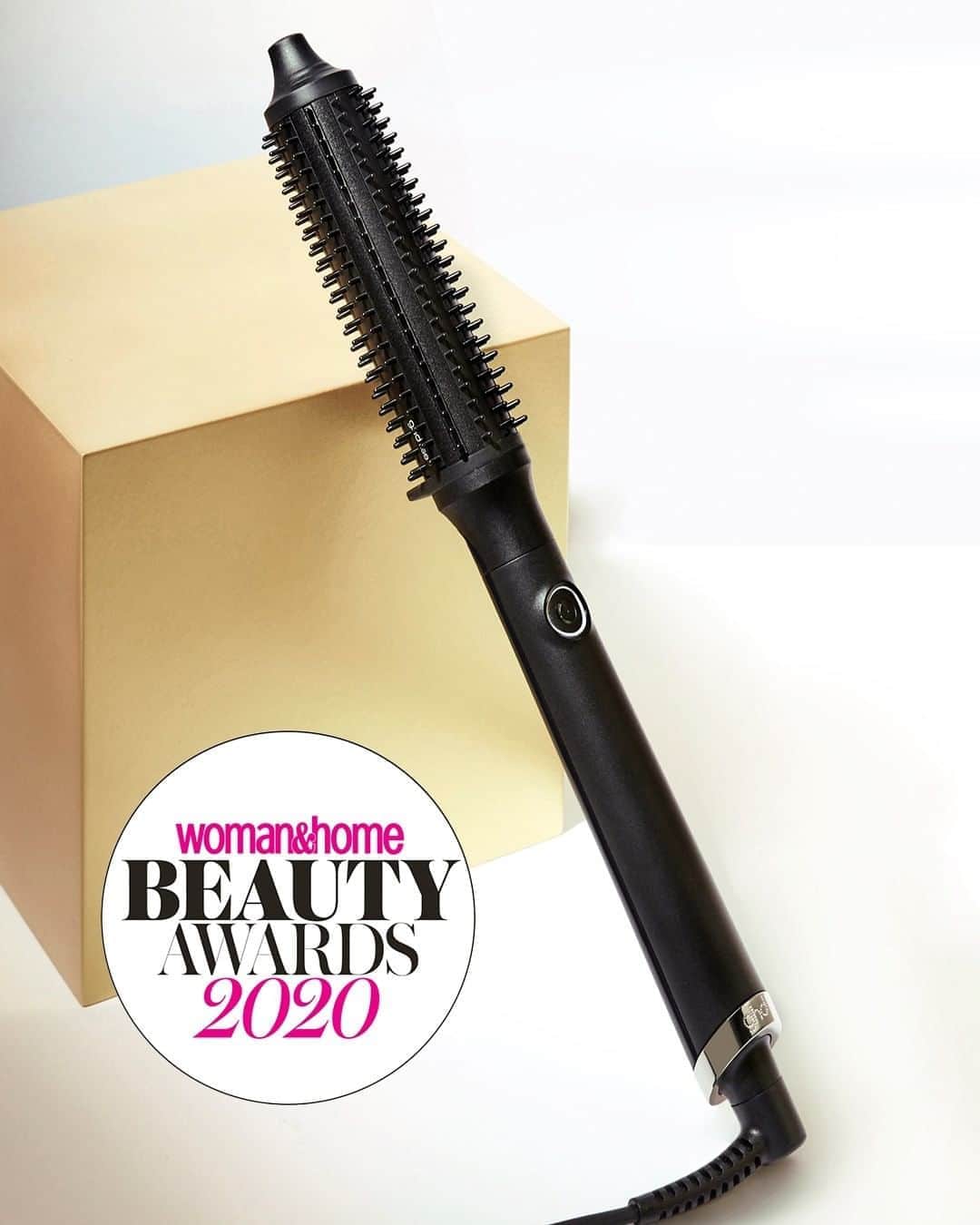ghd hairさんのインスタグラム写真 - (ghd hairInstagram)「We are delighted to announce ghd rise has won its SECOND accolade 🏆🙌 Winning the @womanandhome Beauty Awards 2020 ✨   #ghd #riseandglide #ghdrise #beautyawards #awardwinner #awardwinninghairtool #hotbrush #volume #voluminoushair #hairgoals #hairinspo #hairinspiration #hairtool #womanandhomemagazine」9月25日 2時55分 - ghdhair