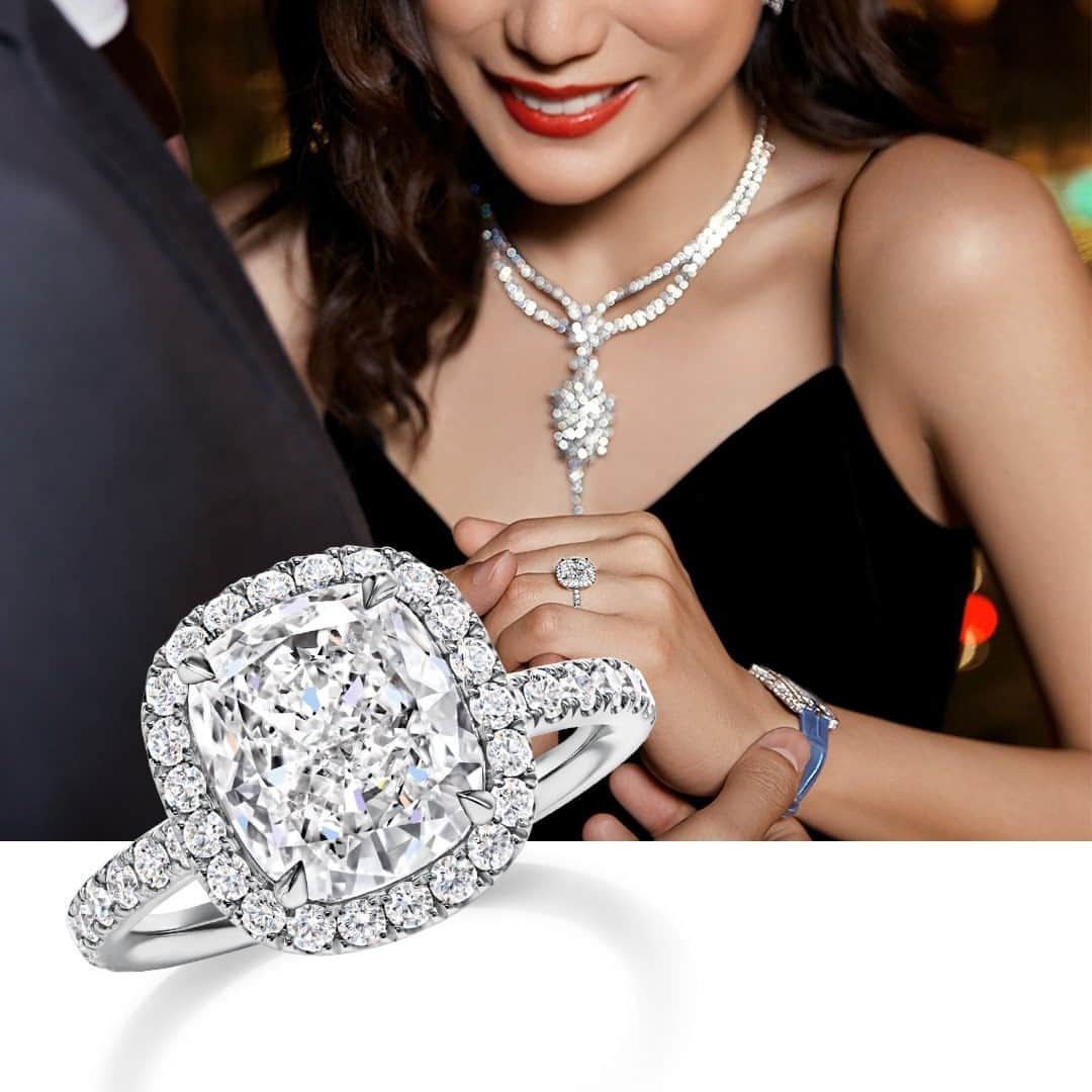 ハリー・ウィンストンさんのインスタグラム写真 - (ハリー・ウィンストンInstagram)「A jewel as unforgettable as the moment she says “yes.” With an exceptional cushion-cut #diamond center stone framed by micropavé #diamonds, The One engagement ring symbolizes the promise of a lifetime of love. #BrilliantlyInLove #HarryWinston Tap the link in bio to find a ring that truly says “I love you.”」9月24日 19時31分 - harrywinston