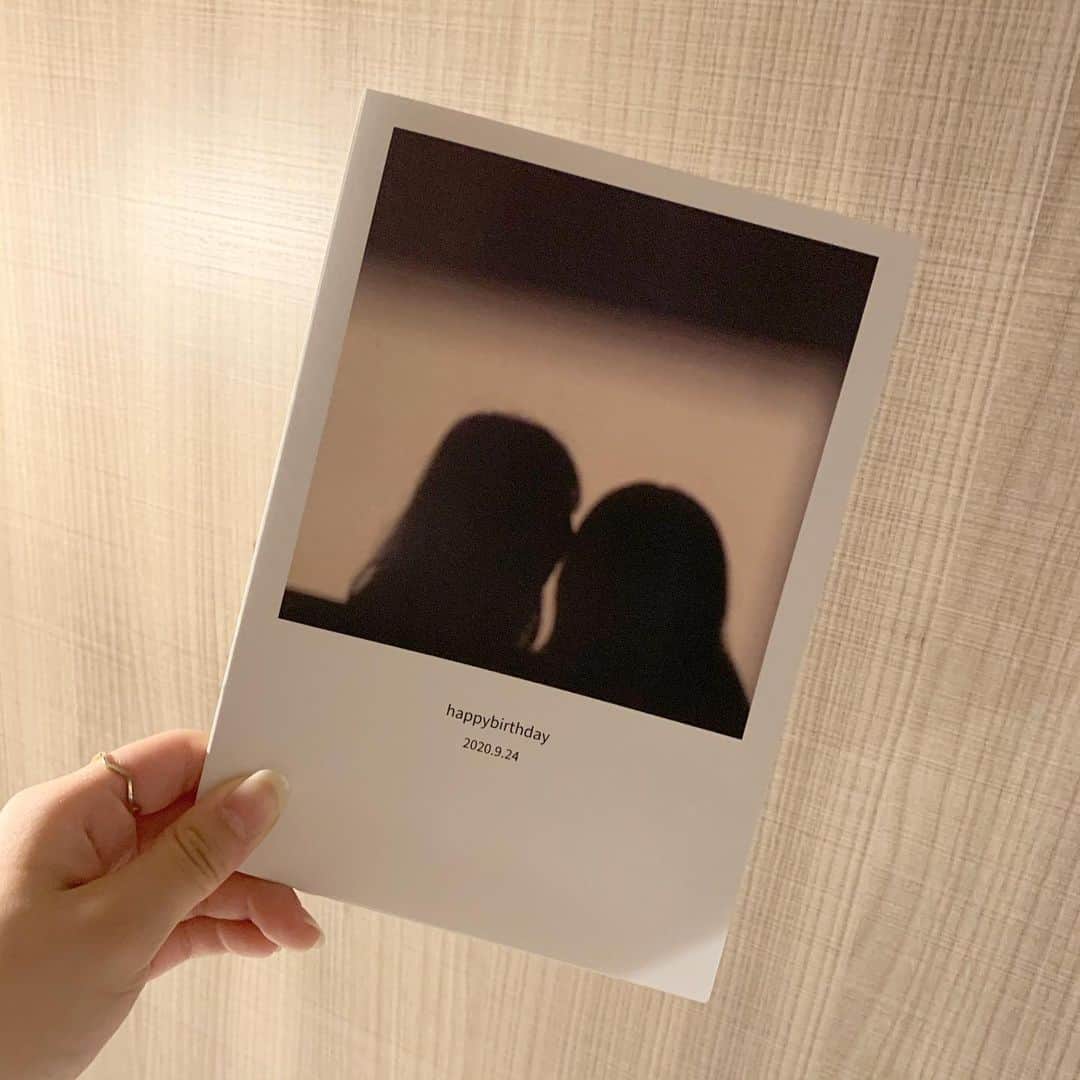 琴子のインスタグラム：「日付の違うアルバム。これもまたひとつの思い出。」