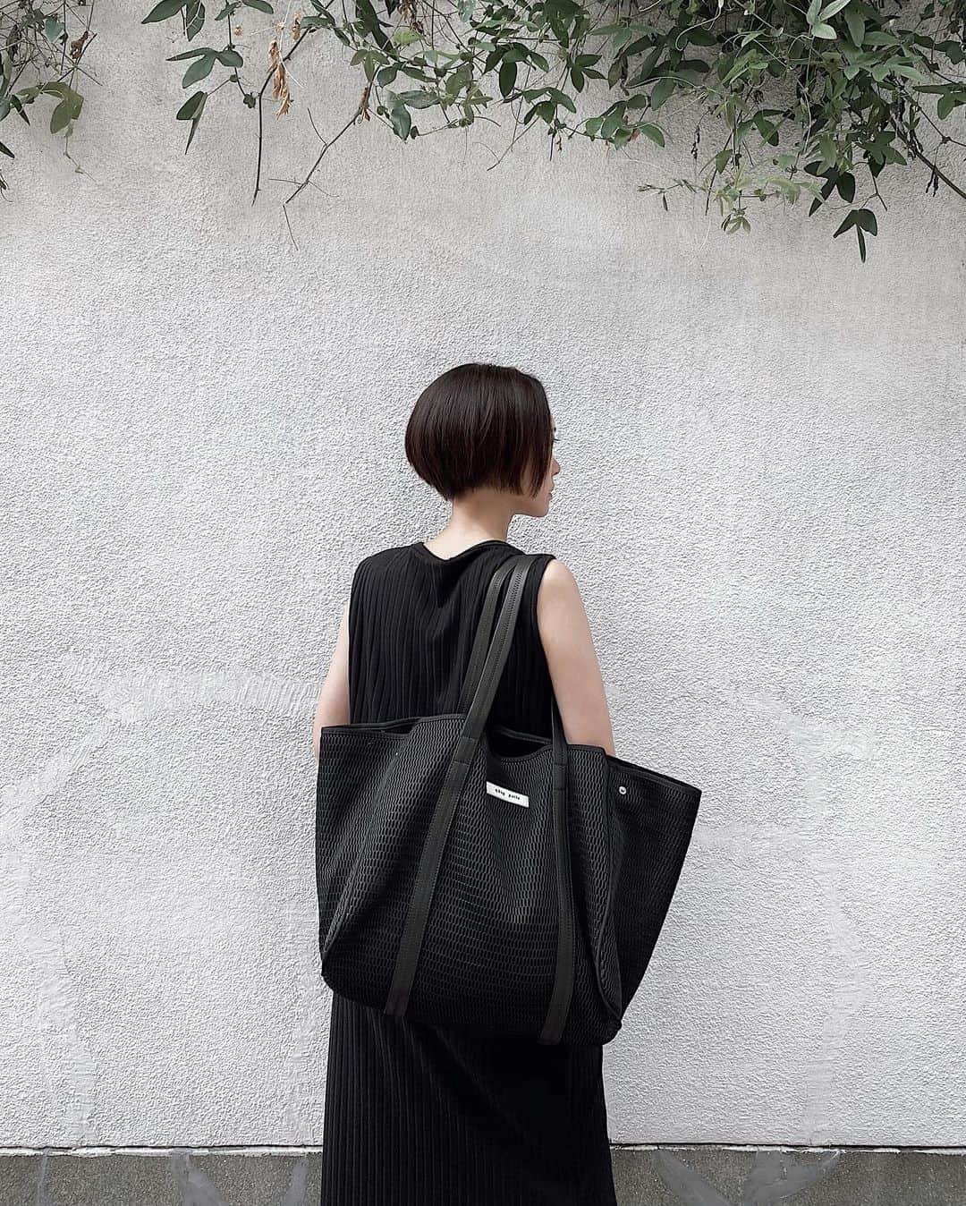 石川マリーさんのインスタグラム写真 - (石川マリーInstagram)「． ． @qbag_japan のnest no.1 可愛くてずっと欲しかったんだっ！！ ． いっぱい入るから旅行にも◉ 通勤バックとしても◉ マザーズバックとしても◉ ． ． ． #qbag #bag #fashion」9月24日 19時43分 - marieishikawa