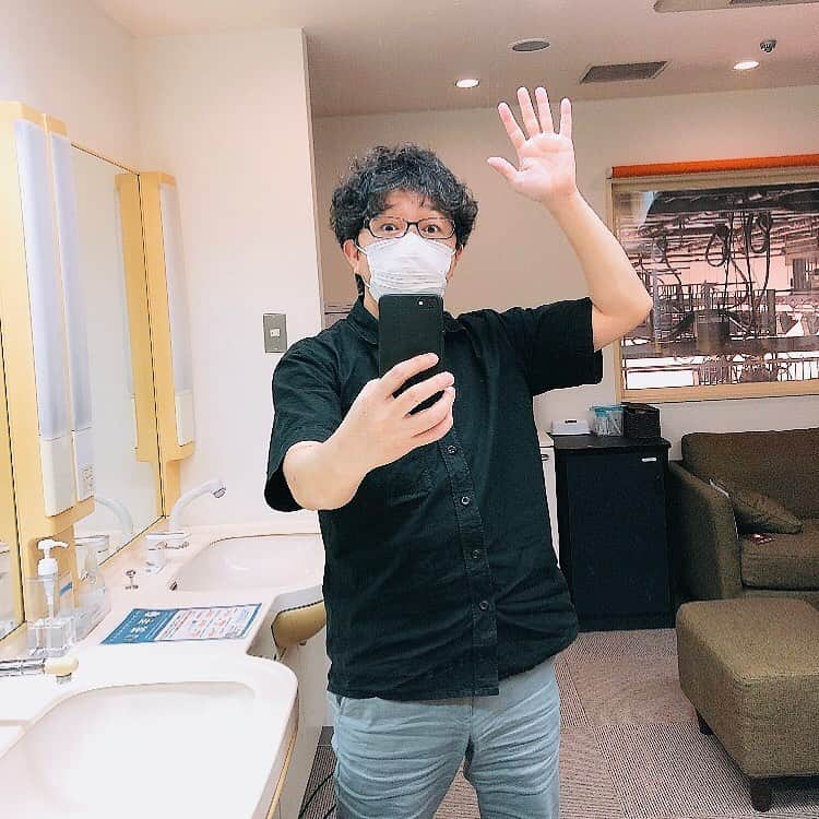 辻本耕志さんのインスタグラム写真 - (辻本耕志Instagram)「本日3本撮り。あと1本。ヒーコラ！ がむばる。」9月24日 19時50分 - tsujimotokouji