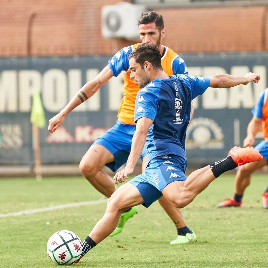 エンポリFCさんのインスタグラム写真 - (エンポリFCInstagram)「L'esordio in campionato si avvicina; azzurri al lavoro al Sussidiario, domani mattina l'ultima seduta prima della partenza per Frosinone 📸📸📸」9月24日 20時17分 - empoli_fc_official