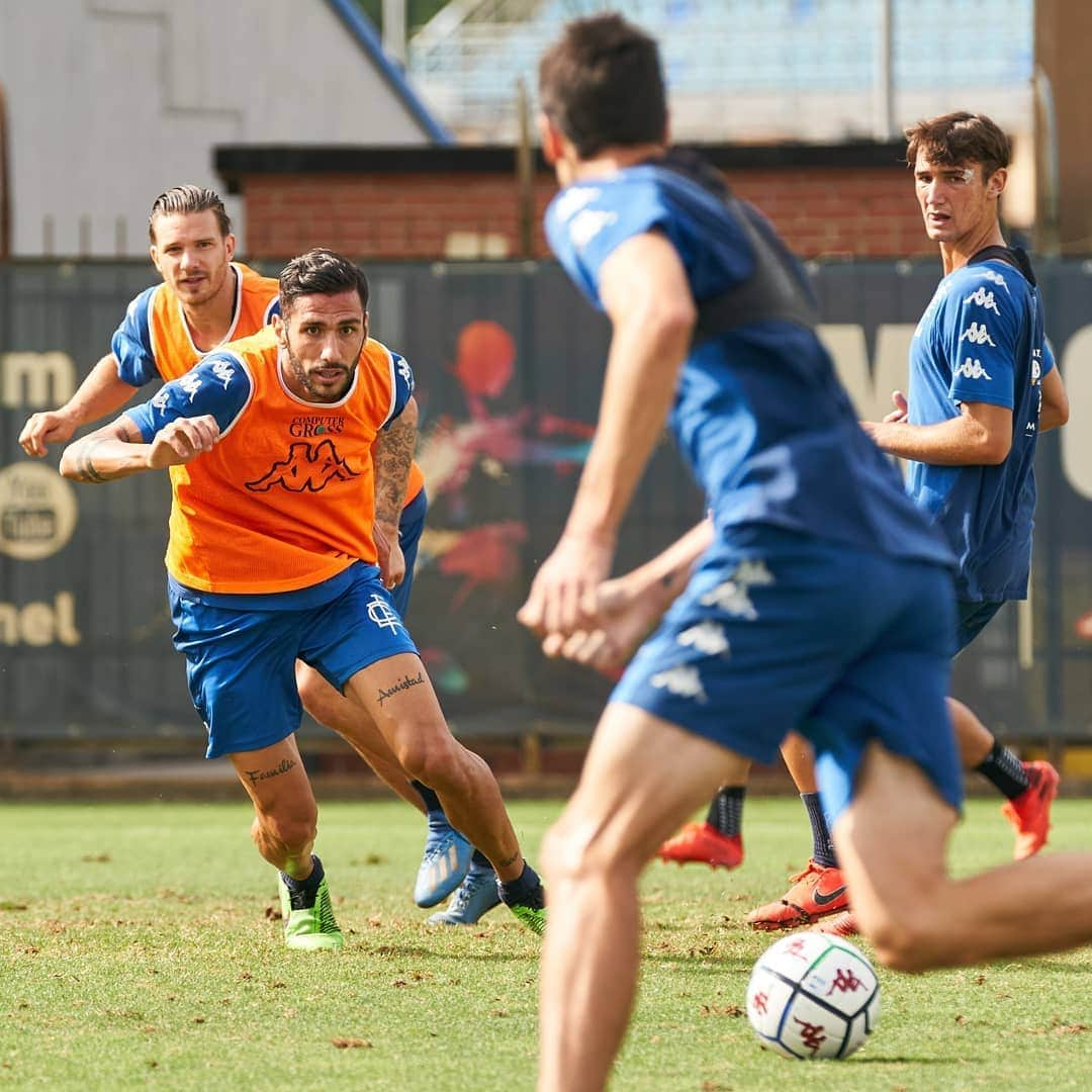 エンポリFCさんのインスタグラム写真 - (エンポリFCInstagram)「L'esordio in campionato si avvicina; azzurri al lavoro al Sussidiario, domani mattina l'ultima seduta prima della partenza per Frosinone 📸📸📸」9月24日 20時17分 - empoli_fc_official